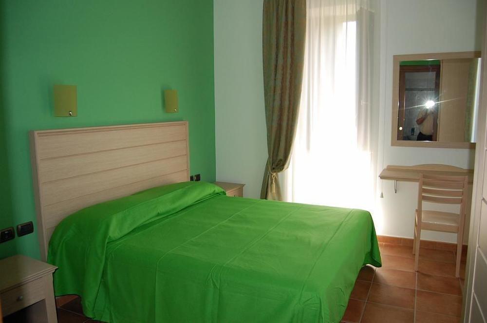 Agriturismo Parra Santa Lucia del Mela Zewnętrze zdjęcie