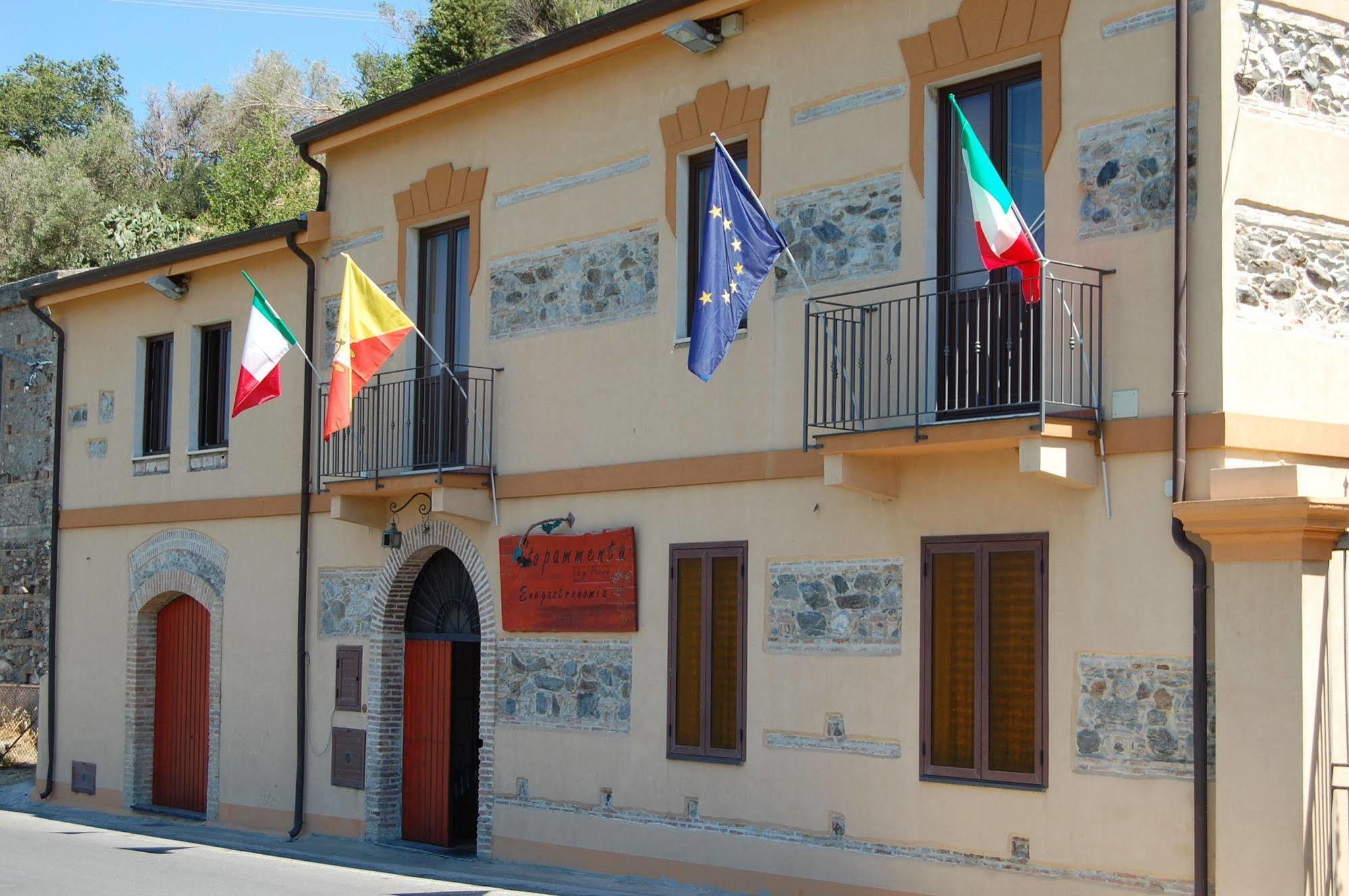 Agriturismo Parra Santa Lucia del Mela Zewnętrze zdjęcie