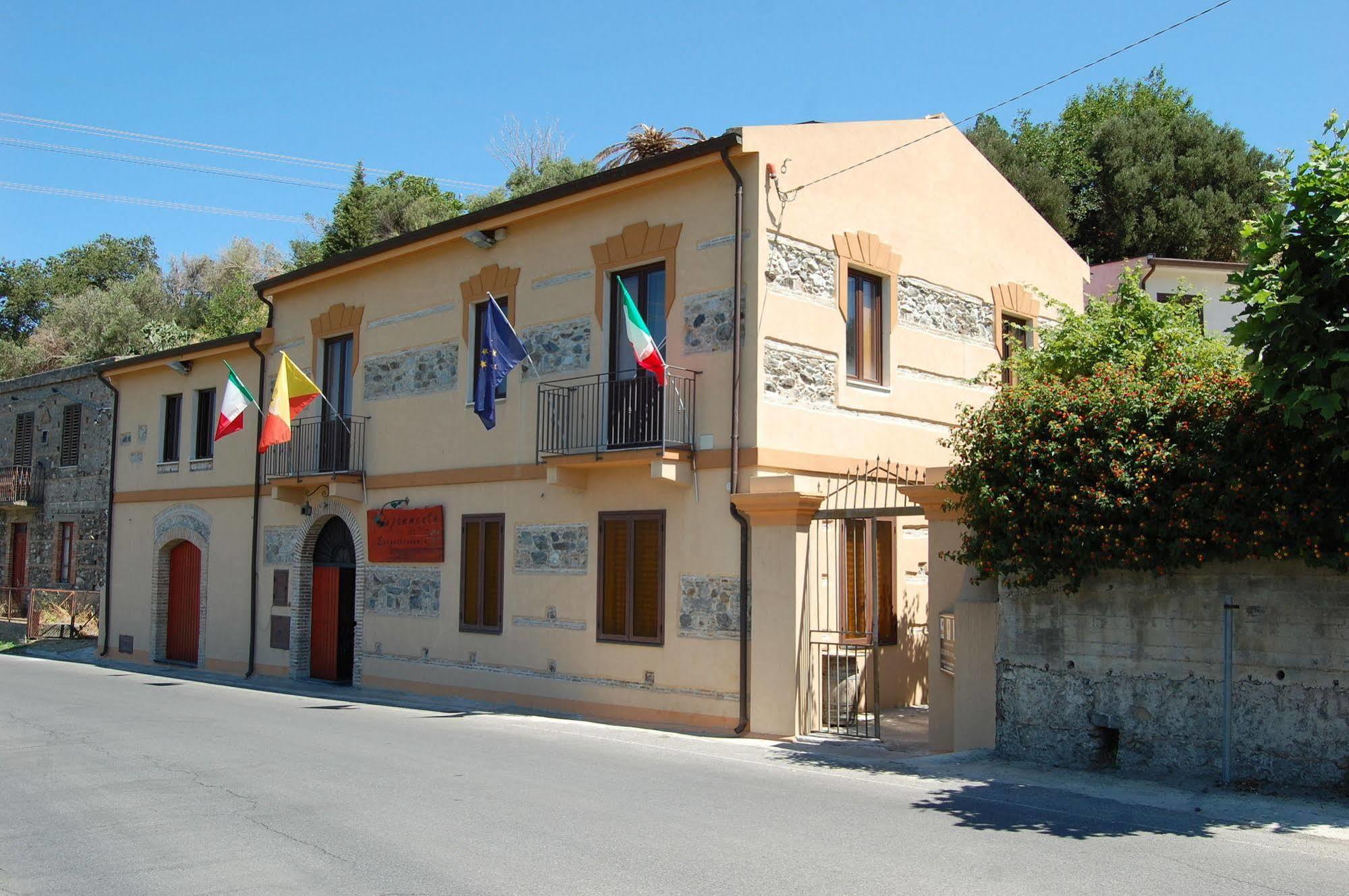 Agriturismo Parra Santa Lucia del Mela Zewnętrze zdjęcie