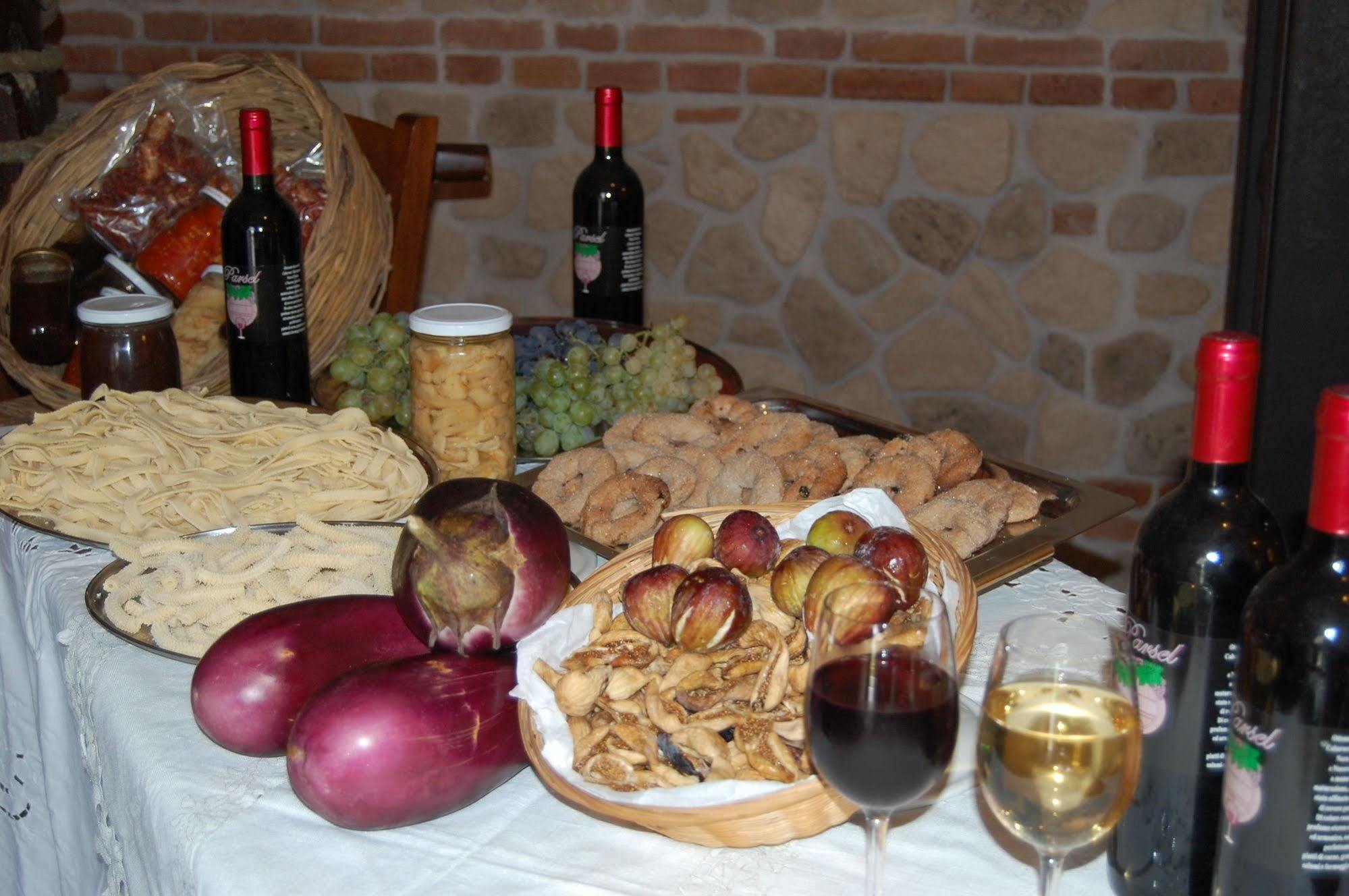 Agriturismo Parra Santa Lucia del Mela Zewnętrze zdjęcie